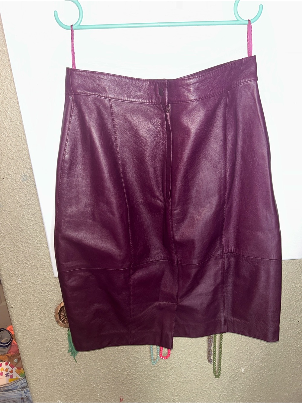 Suzelle Leather Pencil Skirt in Plum